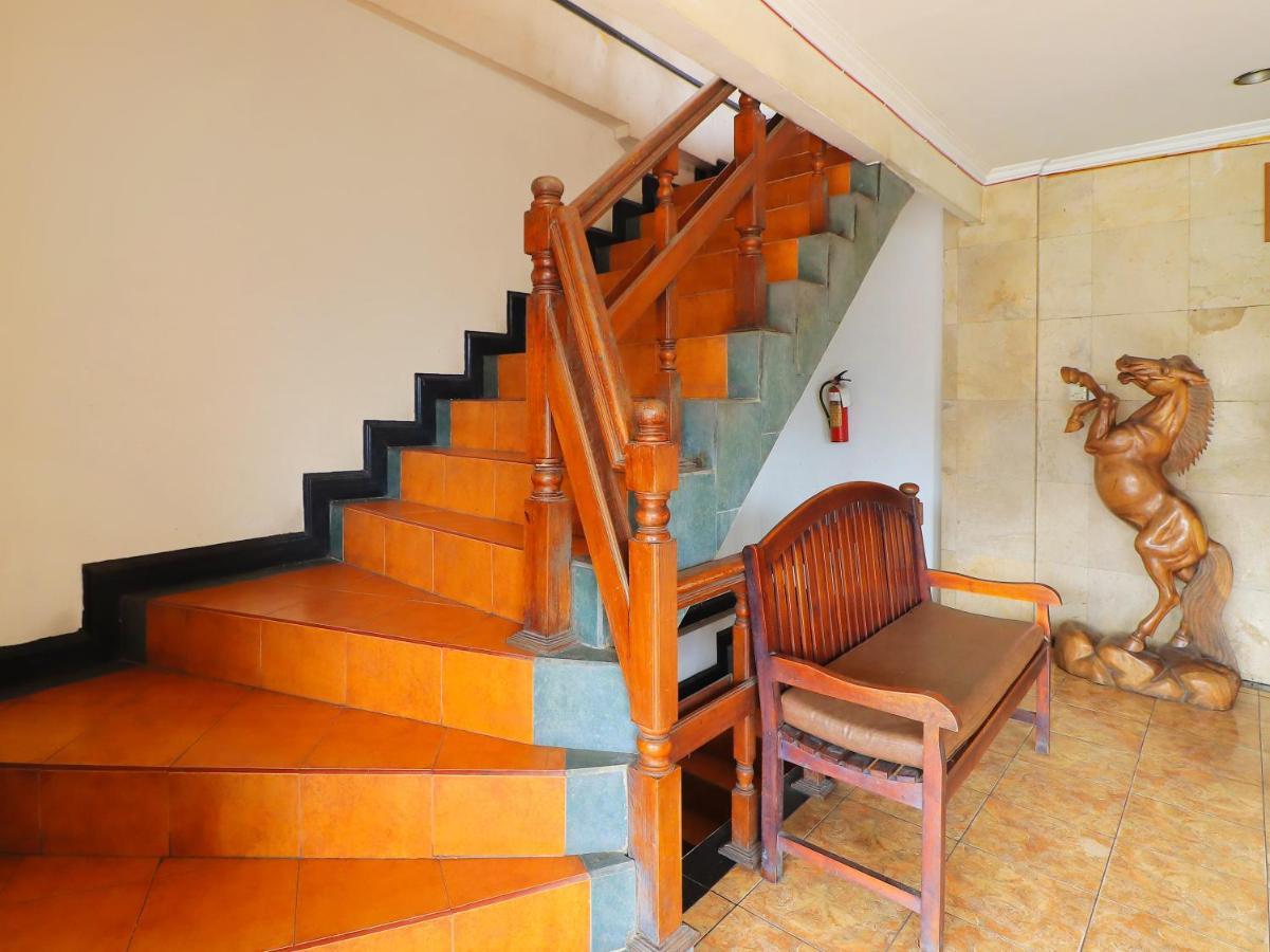 Oyo 91608 Hotel Gatsu Indah Denpasar  Luaran gambar
